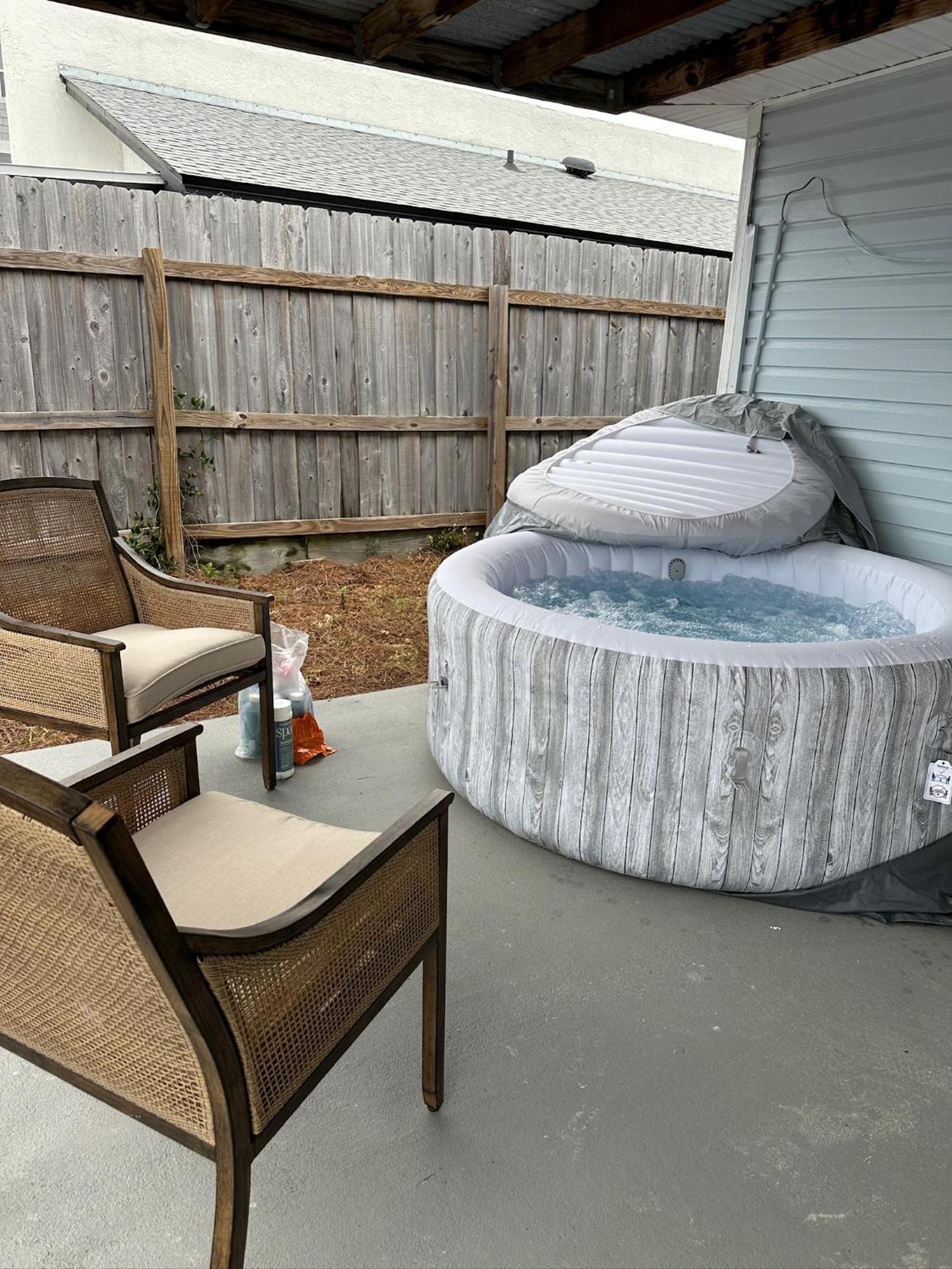 Beachside Bliss - Breakfast, Walk To Schooners, Sleeps 15, Fenced Privacy Holiday home Panama City Beach