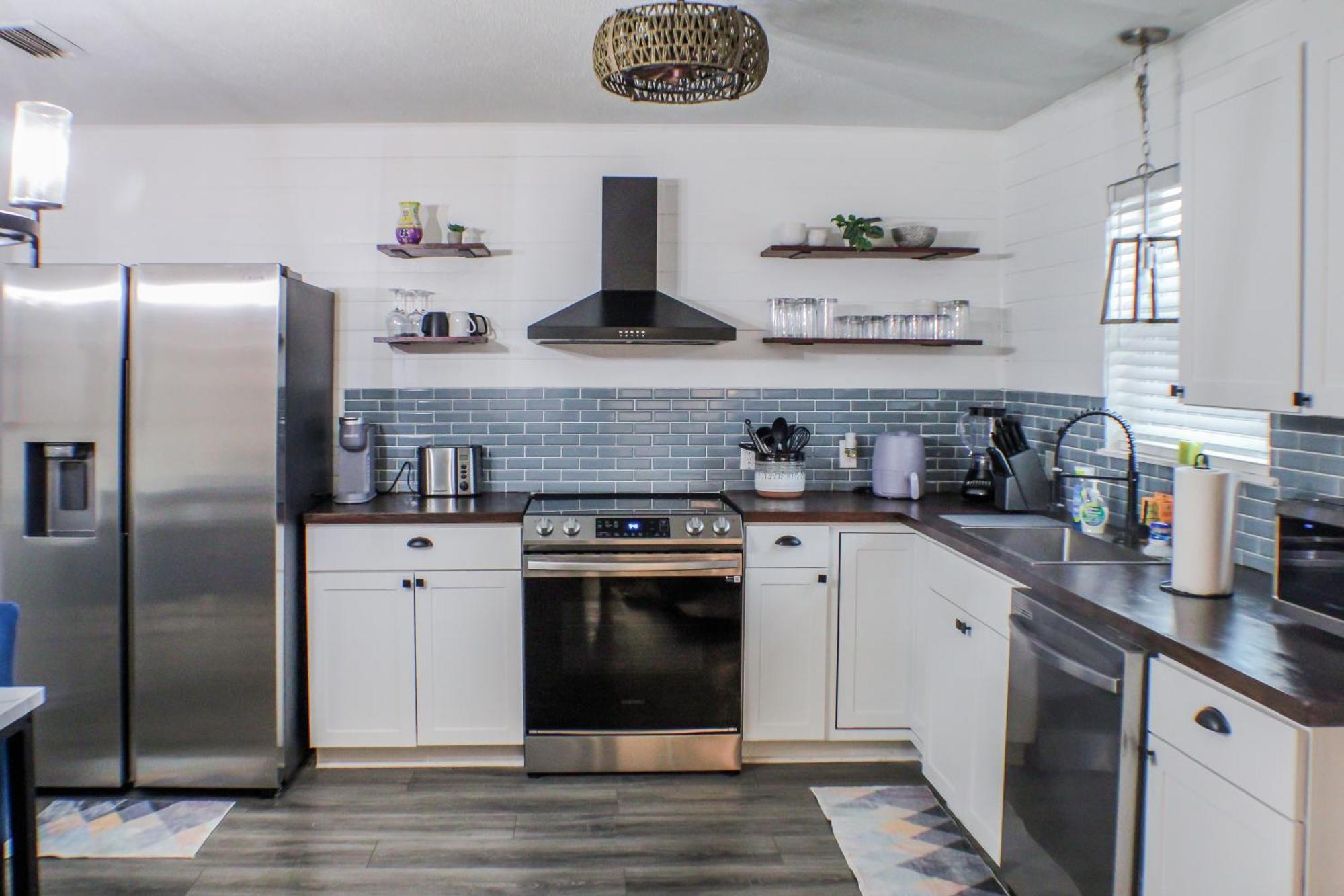 Beachside Bliss - Breakfast, Walk To Schooners, Sleeps 15, Fenced Privacy Panama City Beach